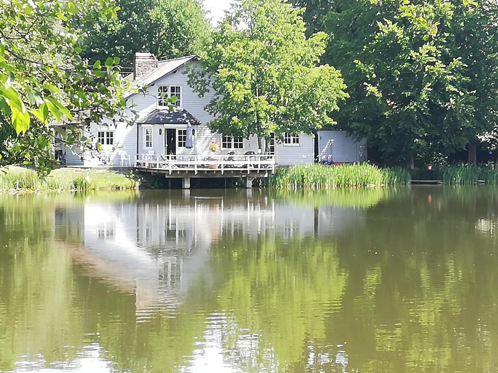 La Maison Du Lac Cul-des-Sarts ภายนอก รูปภาพ